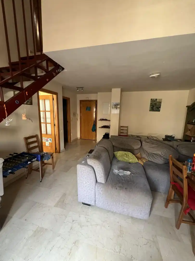 Dúplex en venta en  Jaén Capital con Aire acondicionado, Calefacción y Terraza