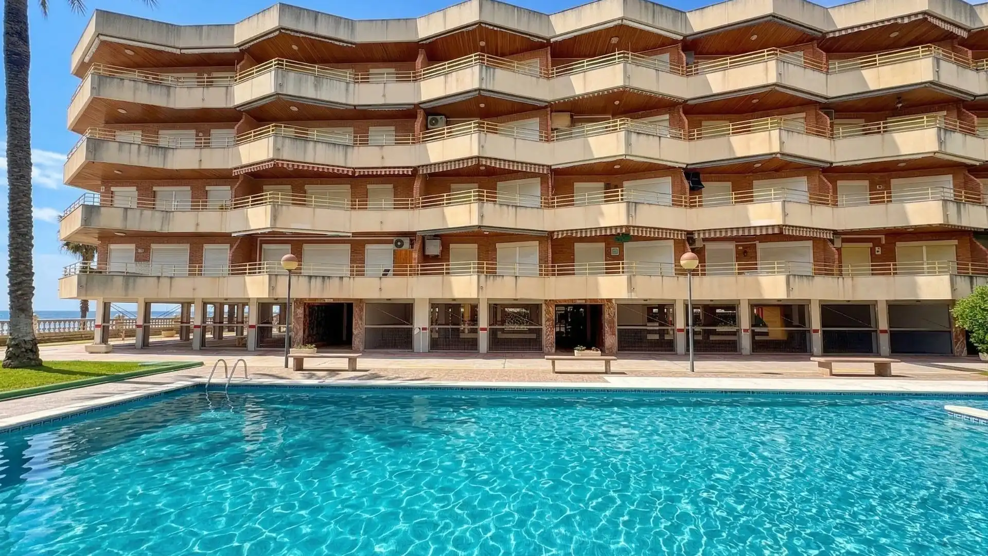 Piscina de Apartamento en venta en Cambrils con Aire acondicionado, Terraza y Amueblado