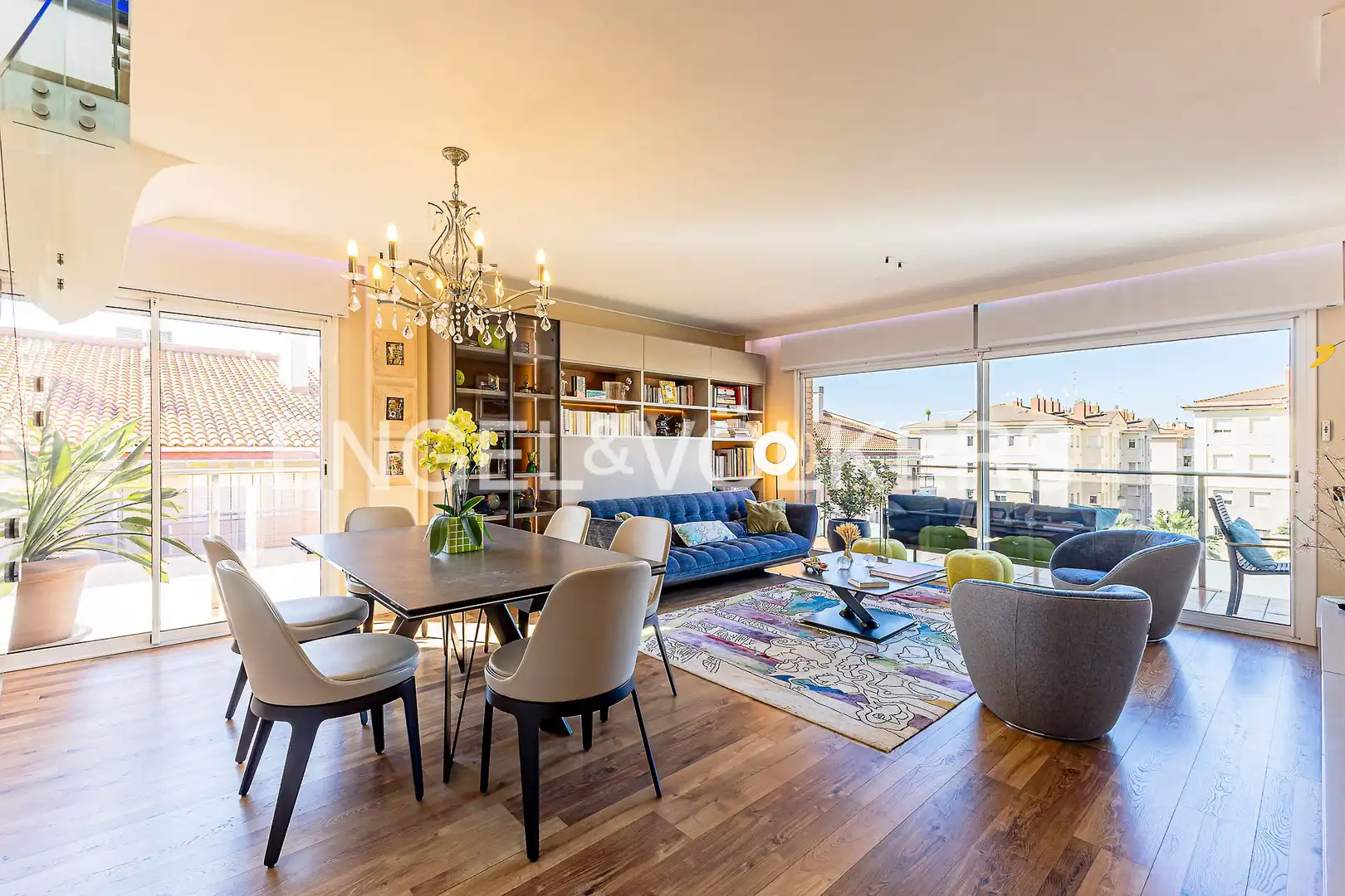 Sala de estar de Ático en venta en Sitges con Aire acondicionado, Calefacción y Jardín privado