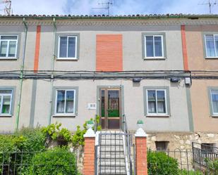 Exterior view of Single-family semi-detached for sale in Burgos Capital  with Private garden and Terrace