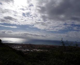 Vista exterior de Casa o xalet en venda en Pineda de Mar amb Calefacció, Jardí privat i Terrassa