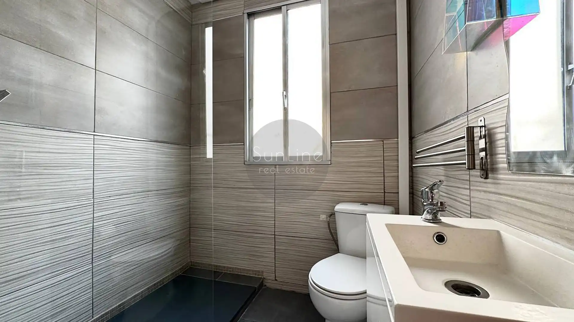 Baño de Piso en venta en Valencia con Aire acondicionado