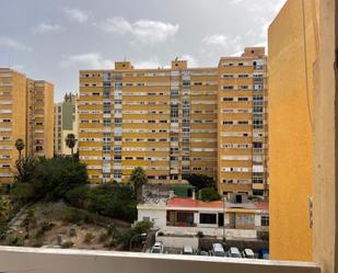 Vista exterior de Pis en venda en Las Palmas de Gran Canaria amb Terrassa