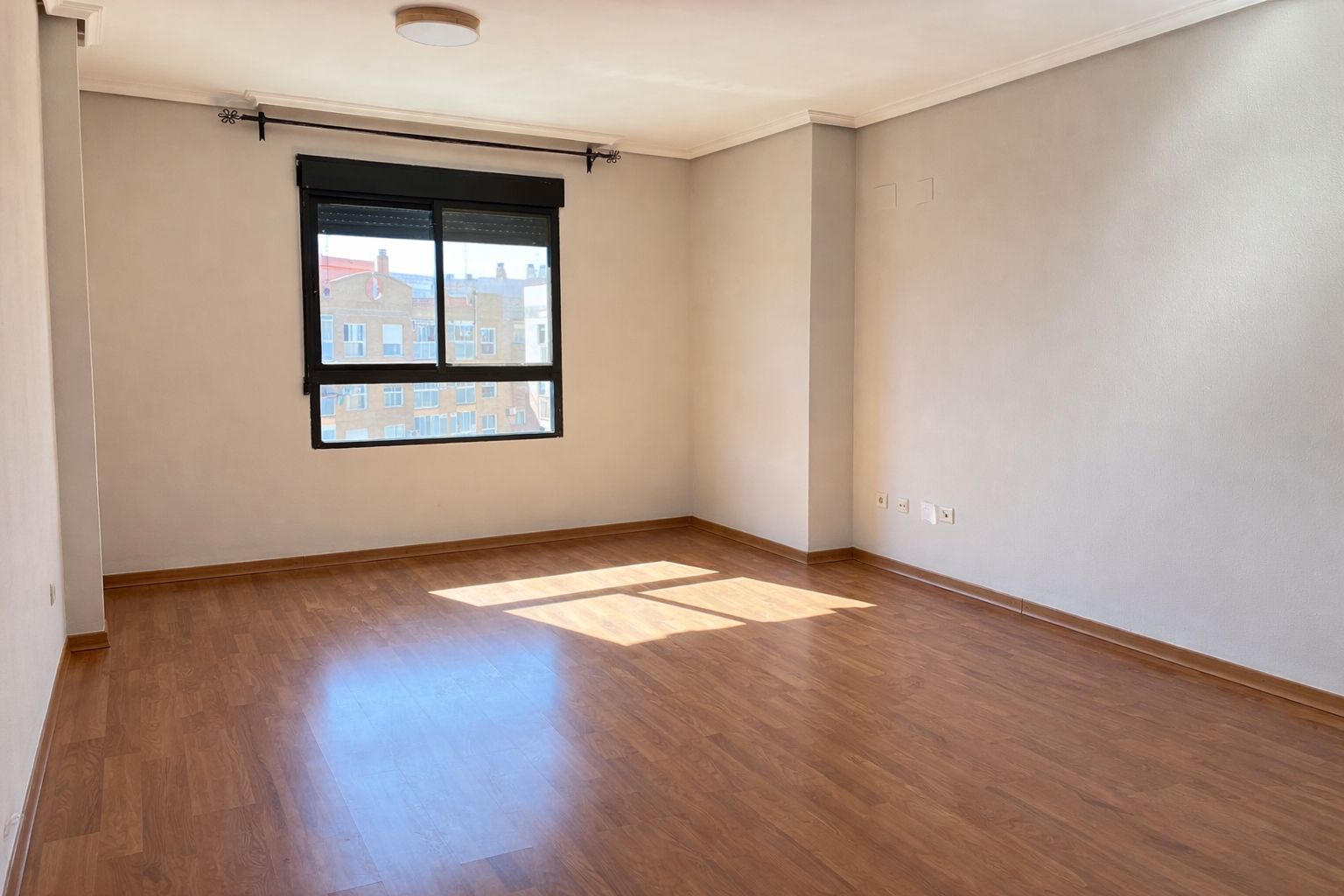 Bedroom of Flat for rent in Torrent  with Air Conditioner, Heating and Parquet flooring