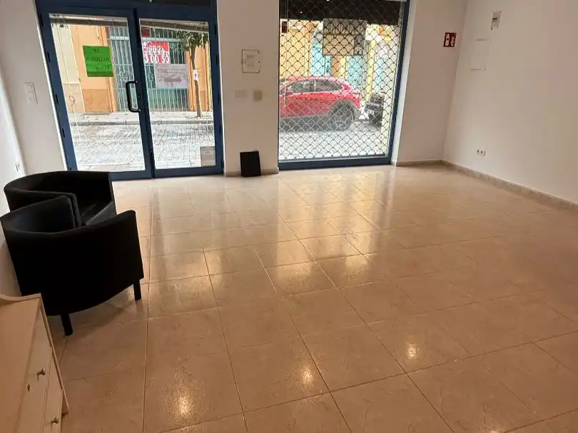 Local en venda en Jerez de la Frontera amb Aire condicionat, Parquet i Moblat