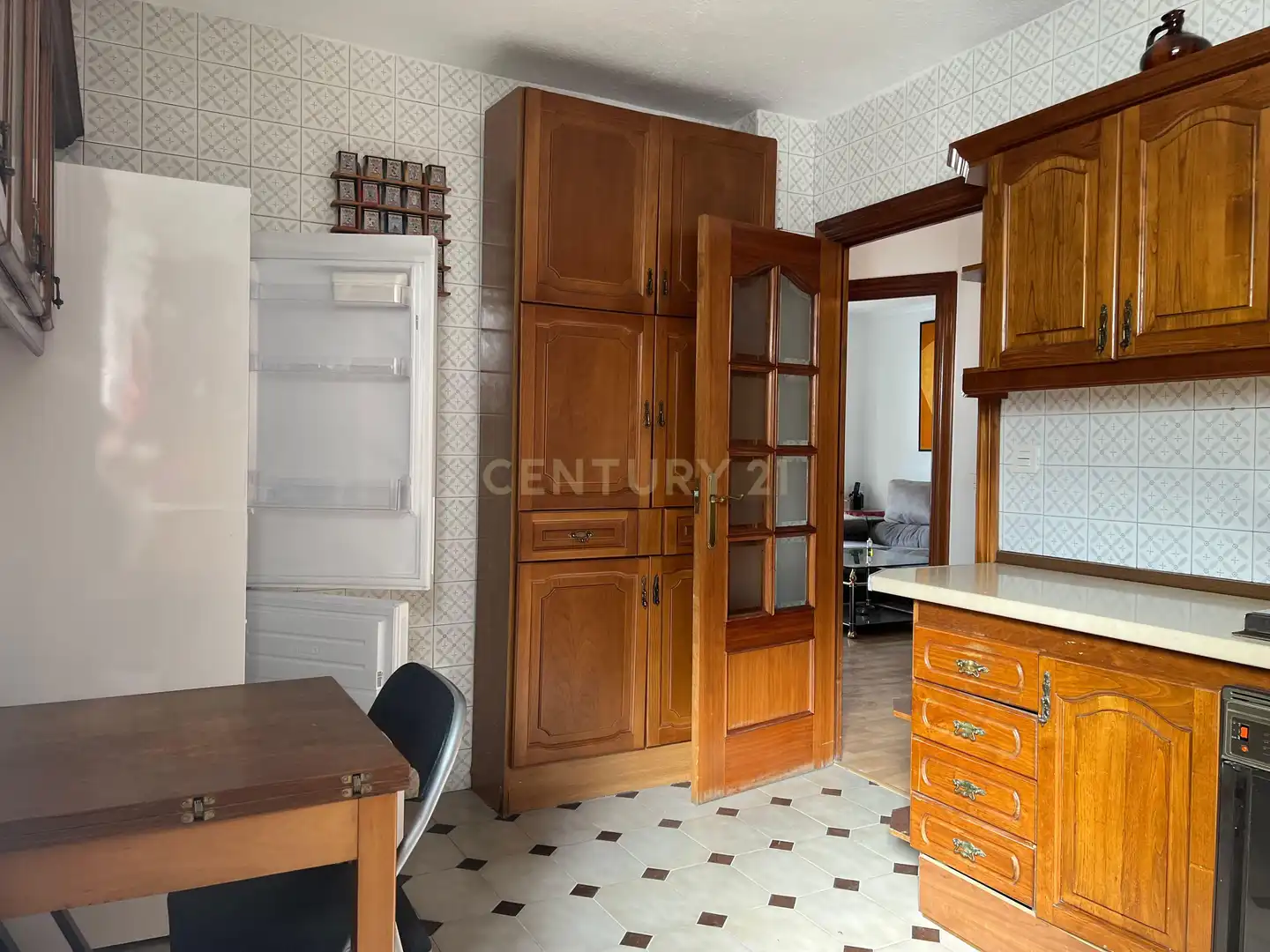 Cuina de Apartament de lloguer en Granada amb Aire condicionat, Moblat i Forn