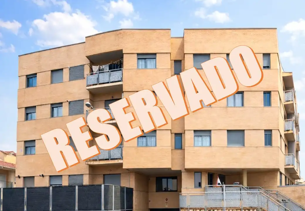 Vista exterior de Piso en venta en Ocaña con Calefacción