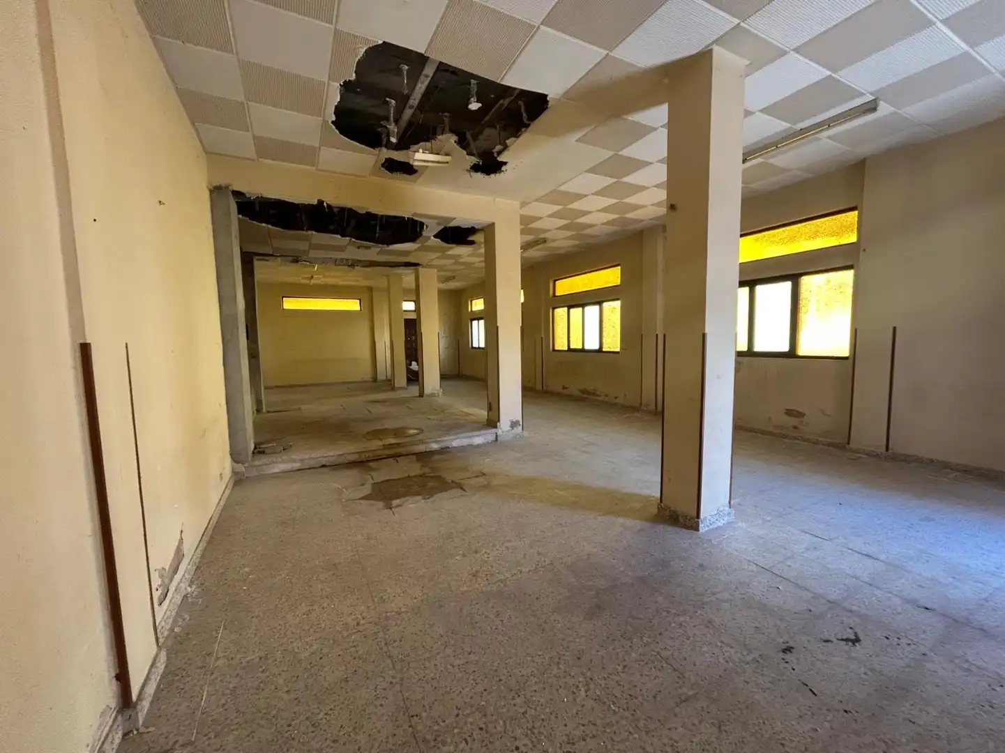Business premises to rent in Torrelavega - CL VALDALIGA, imagen 4
