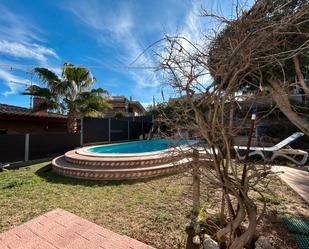 Piscina de Casa o xalet en venda en Vilanova i la Geltrú amb Terrassa, Piscina i Balcó