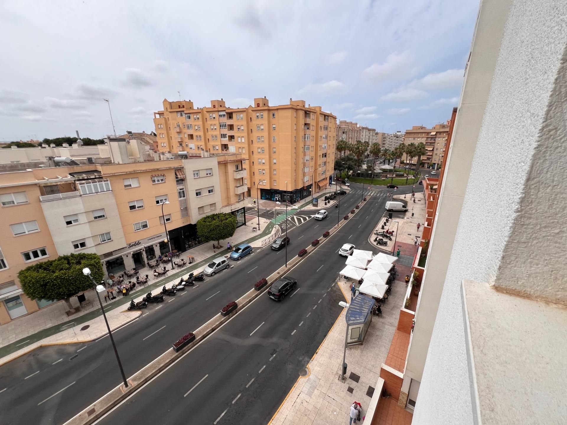 Exterior view of Flat for sale in San Fernando  with Balcony