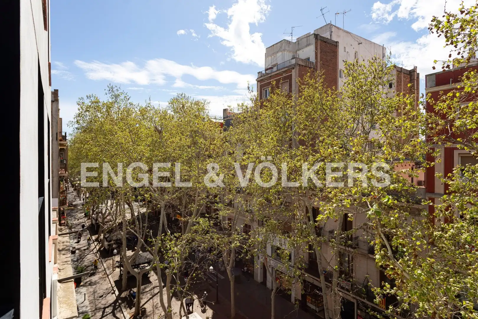 Vista exterior de Piso de alquiler en Barcelona con Aire acondicionado, Calefacción y Amueblado