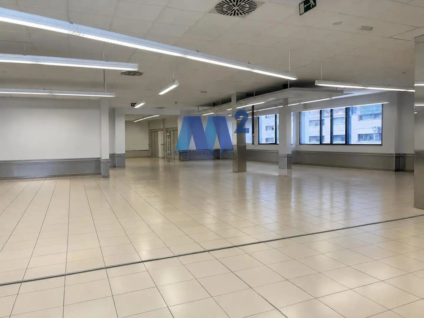 Nau industrial de lloguer a Europa