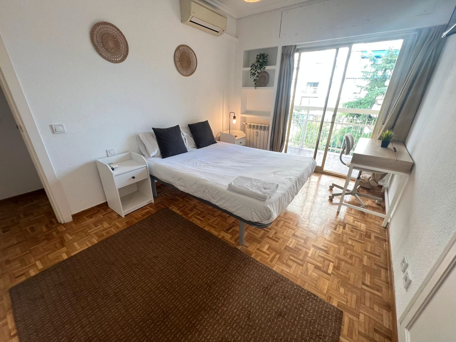 Dormitori de Pis per a compartir en  Madrid Capital amb Aire condicionat, Calefacció i Terrassa