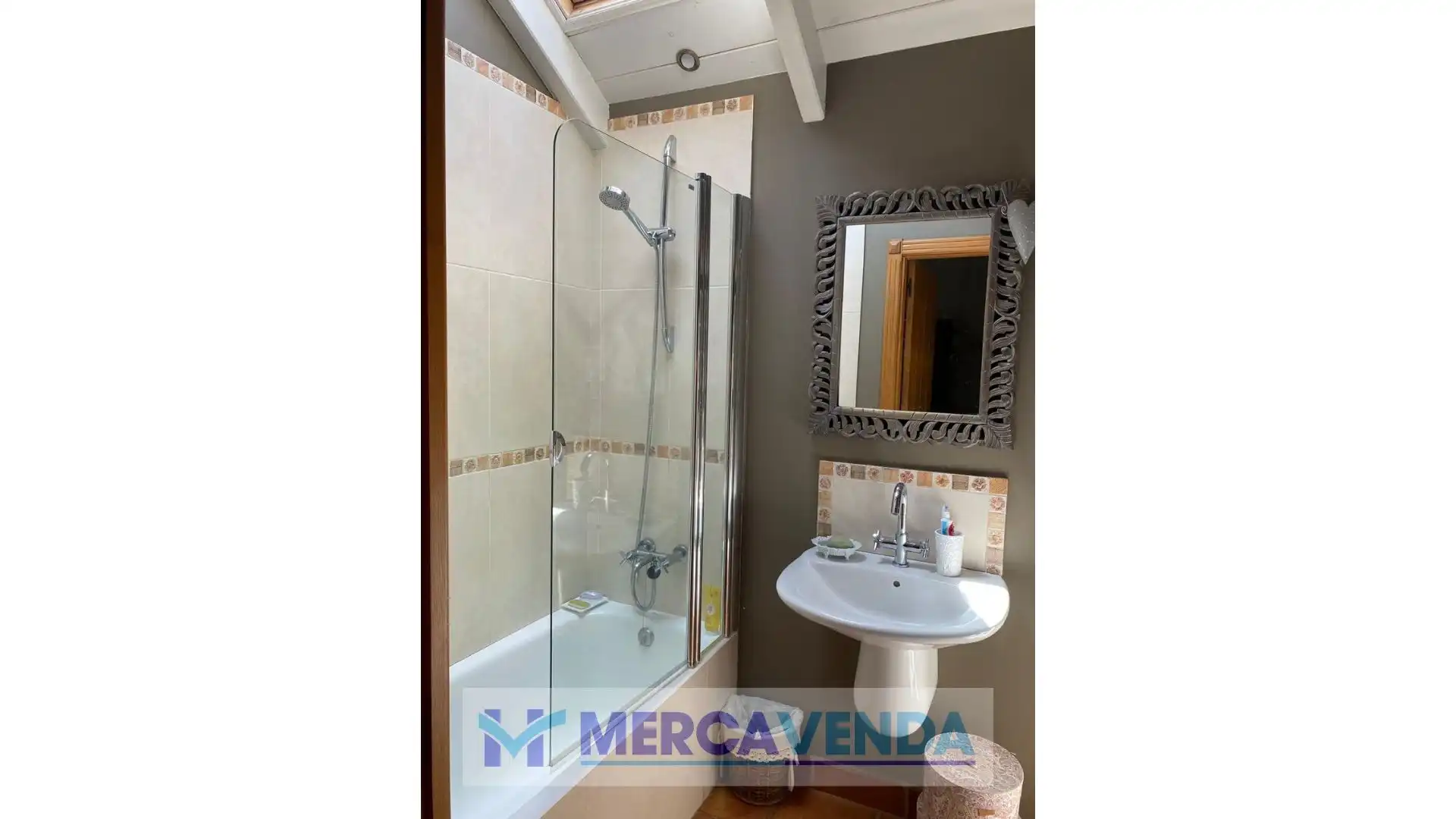 Baño de Casa o chalet en venta en Covelo con Calefacción, Jardín privado y Trastero