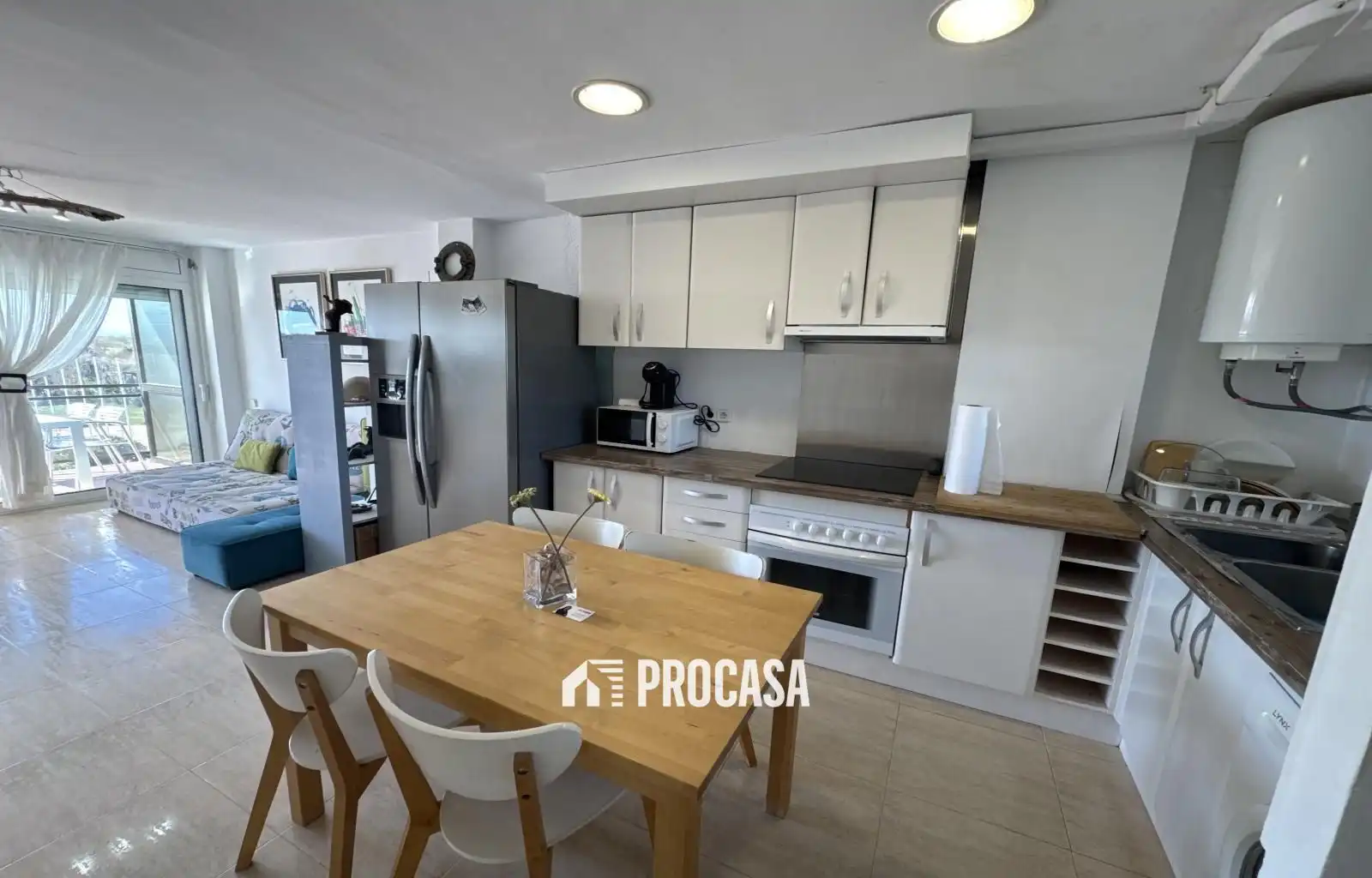 Kitchen of Flat for sale in Castelló d'Empúries  with Air Conditioner, Heating and Terrace