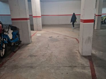 Individual with lift for sale in Piera