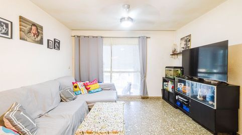 Foto 2 de Piso en venta en Avenida de Andalucía, Carranque - Haza Cuevas, Málaga Capital