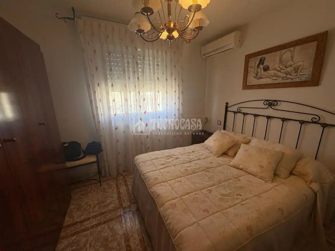 Habitación de Casa adosada en venta en Calera y Chozas con Aire acondicionado, Calefacción y Terraza