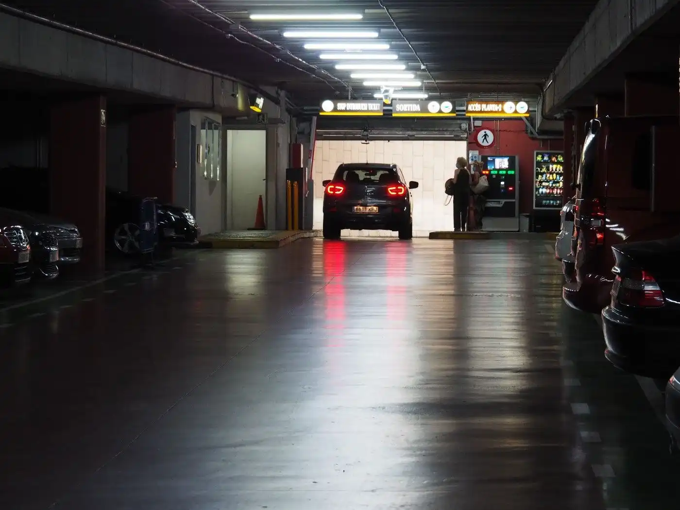 Parking of Garage for rent in Mataró  with Alarm