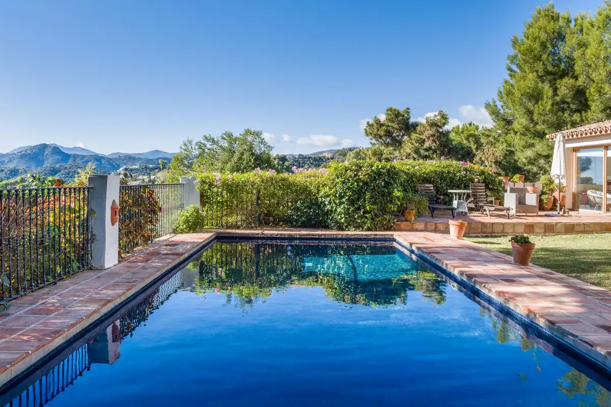 Piscina de Casa o chalet en venta en Marbella con Terraza y Piscina