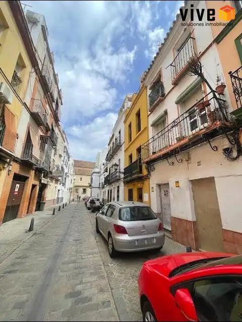 Außenansicht von Gebäude zum Verkauf in Sevilla