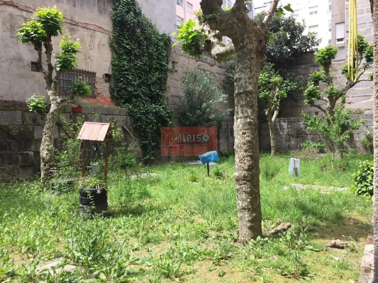 Piso de alquiler en Ourense Capital  con Calefacción, Amueblado y Balcón