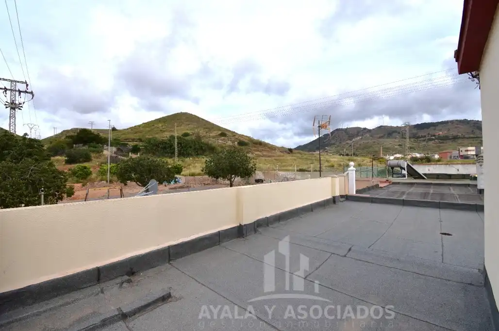 Terrassa de Casa o xalet en venda en La Unión amb Aire condicionat, Calefacció i Jardí privat