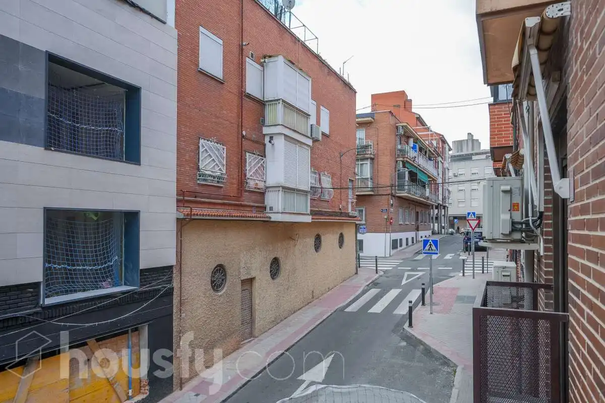 Außenansicht von Wohnung zum Verkauf in Madrid mit Klimaanlage, Heizung und Parkett