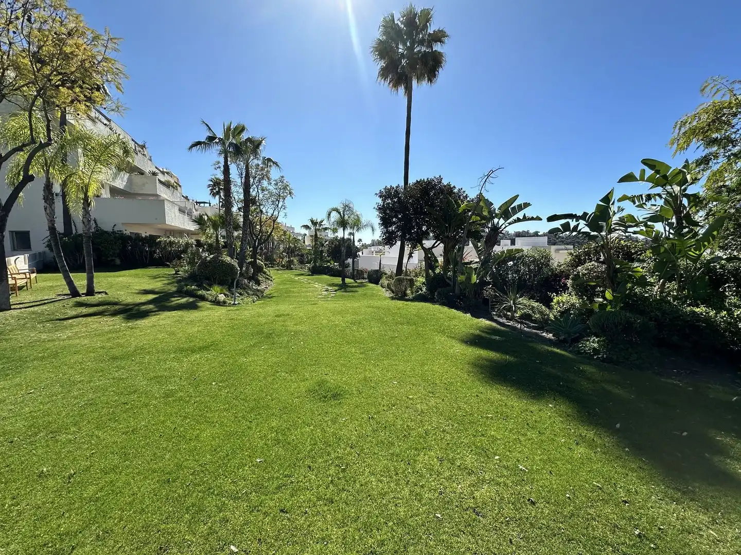Garten von Wohnung zum Verkauf in Benahavís mit Terrasse, Abstellraum und Alarm