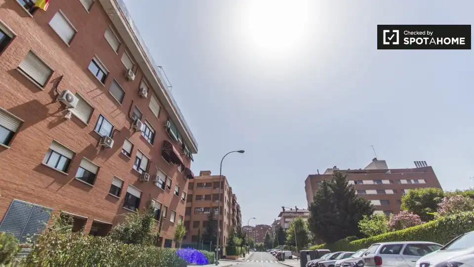 Exterior view of Flat for share in Hortaleza