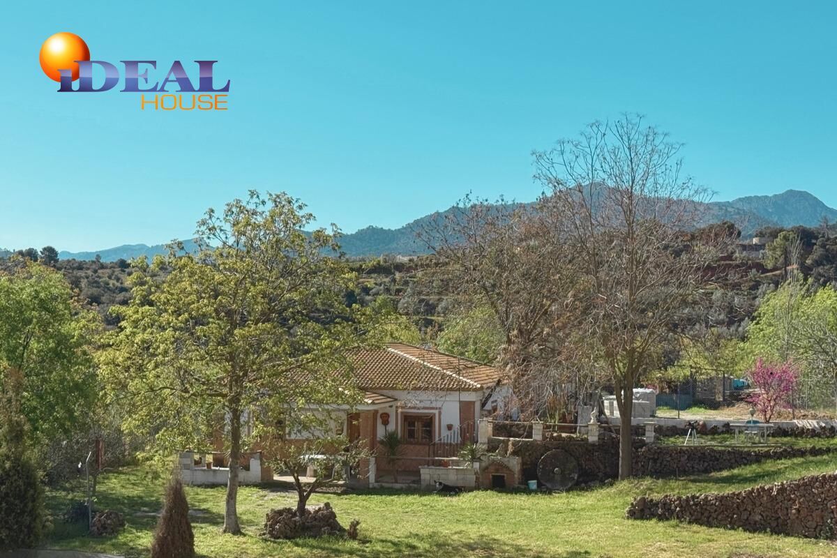 Country house zum verkauf in Arenas del Rey