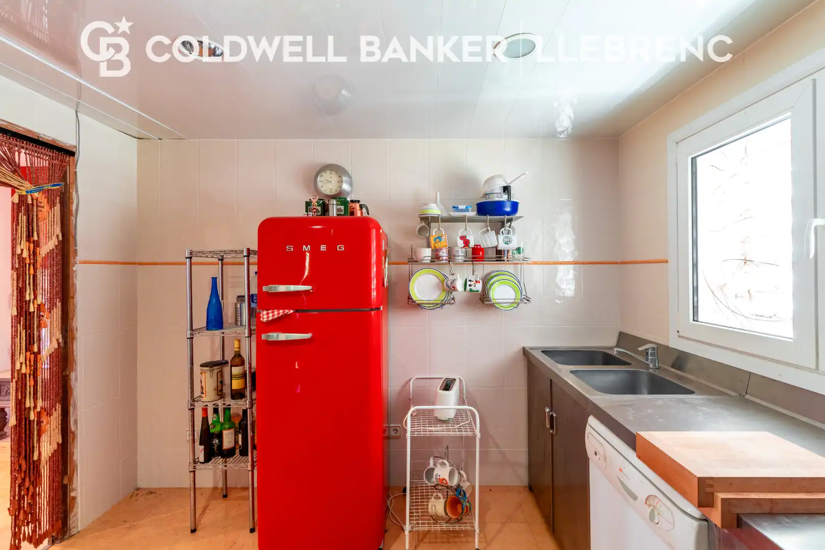 Cocina de Casa o chalet en venta en Barcelona con Aire acondicionado, Calefacción y Jardín privado
