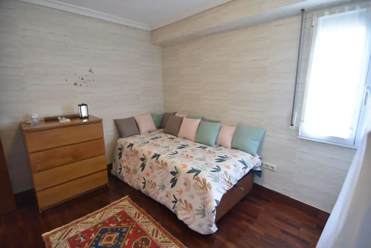 Habitación de Piso en venta en Soraluze / Plasencia de las Armas con Calefacción y Trastero