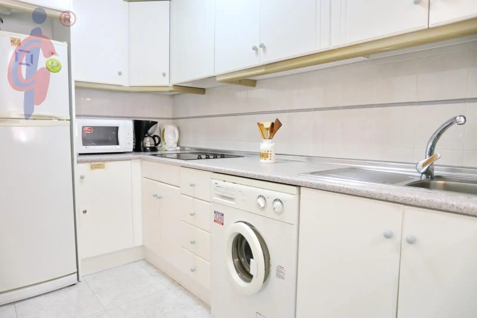 Cocina de Apartamento en venta en Guardamar del Segura con Aire acondicionado, Terraza y Amueblado
