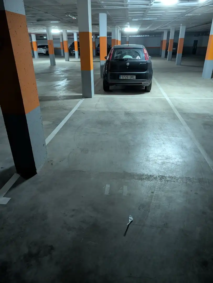 Parkplatz von Garage zur Miete in Sagunto / Sagunt
