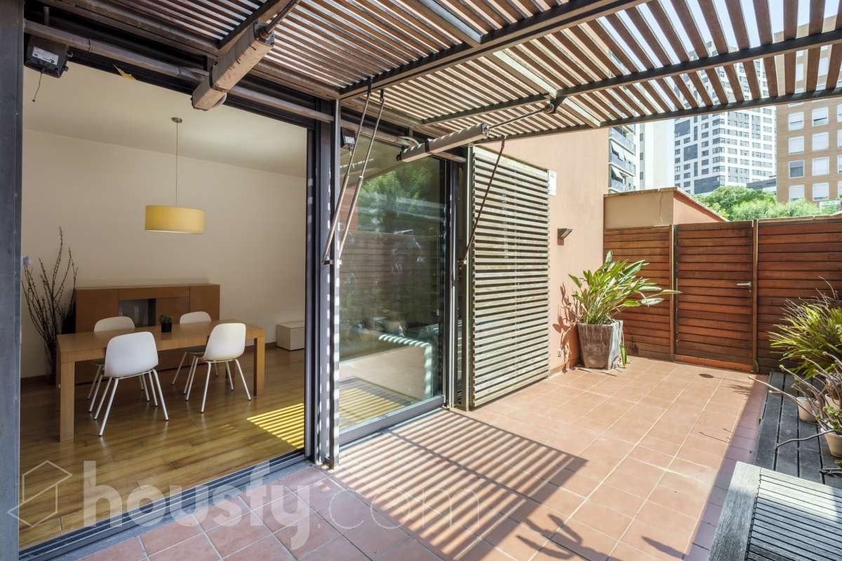 Terrassa de Pis en venda en  Barcelona Capital amb Aire condicionat, Jardí privat i Parquet