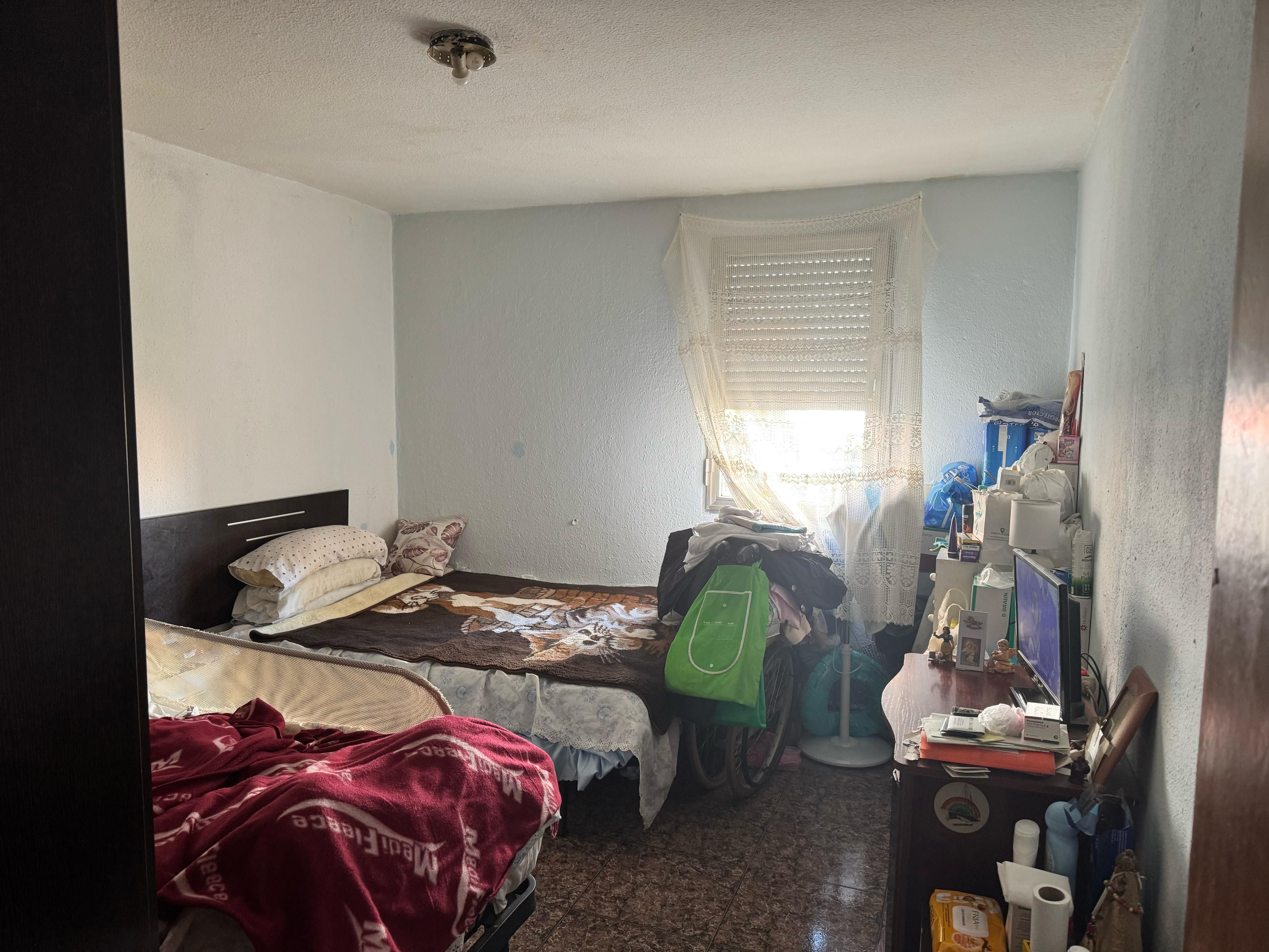Bedroom of Flat for sale in L'Hospitalet de Llobregat  with Balcony