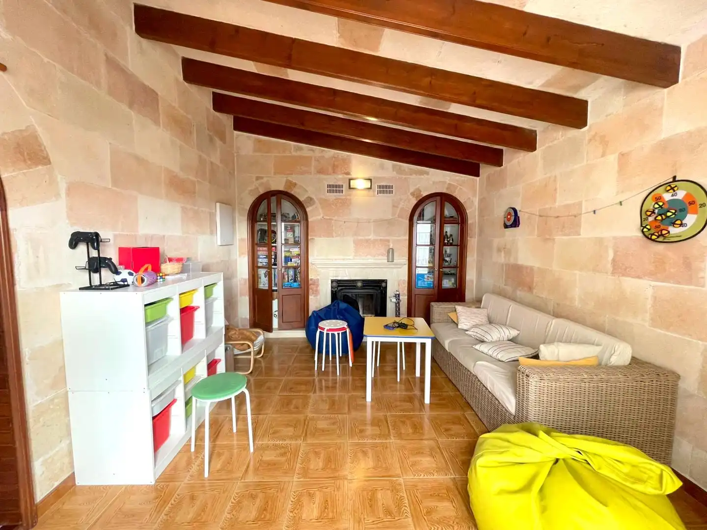Sala d'estar de Casa o xalet en venda en Ciutadella de Menorca amb Aire condicionat, Jardí privat i Terrassa