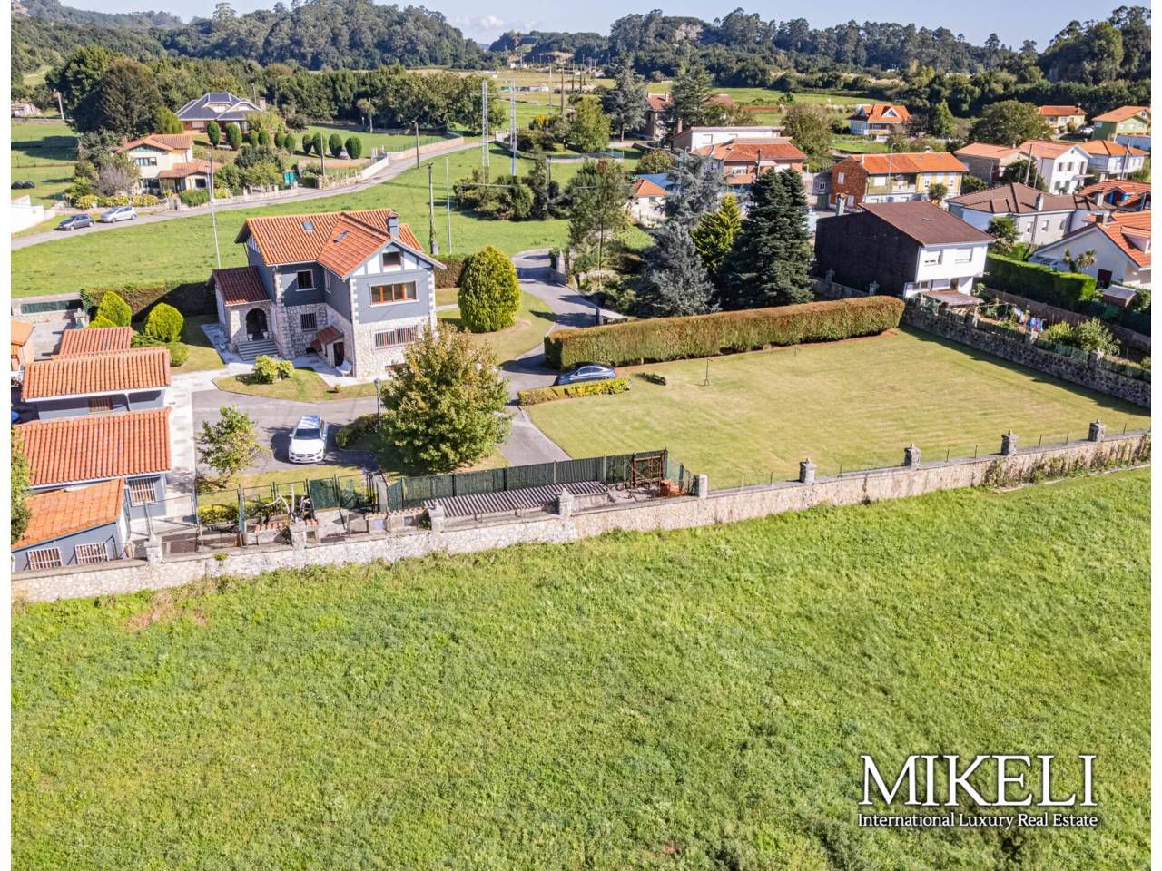 House or chalet for sale in Camargo  with Heating, Private garden and Parquet flooring