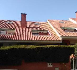 Foto 2 de Casa adosada en venda a C/ Mila I Fontanals, Banyeres, Barcelona