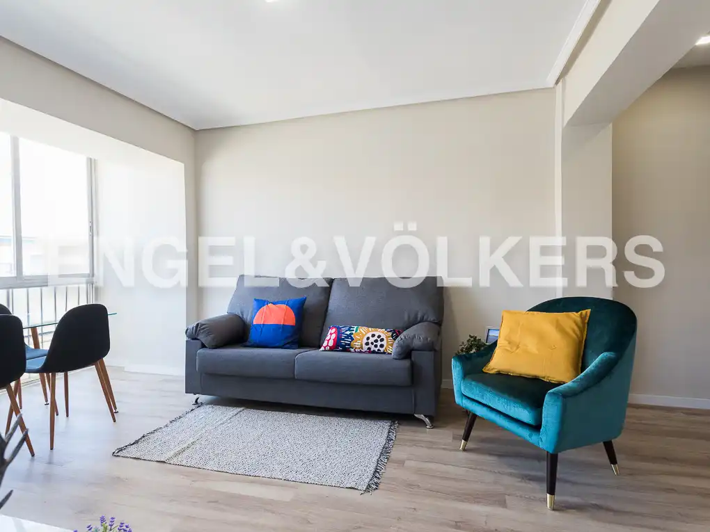 Living room of Flat for rent in Valencia  with Air Conditioner, Heating and Parquet flooring
