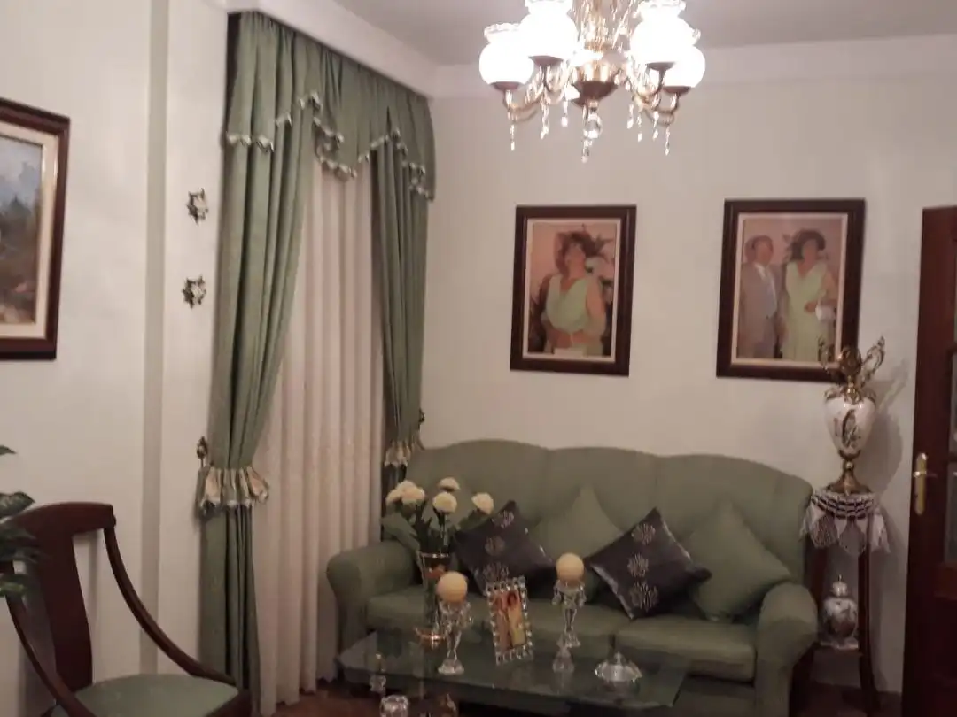 Casa en venda a Calle Jerez 1
