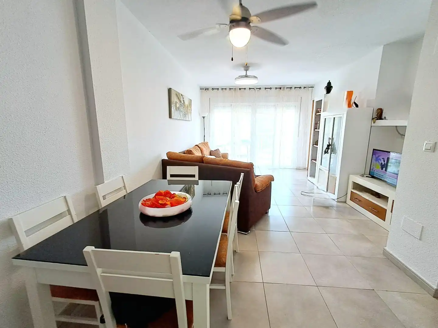 Sala de estar de Apartamento en venta en Águilas con Amueblado y Balcón
