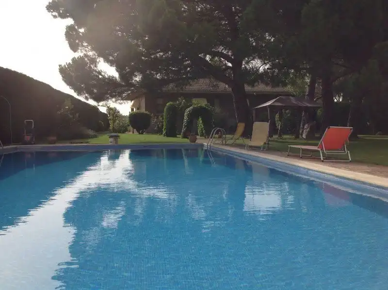 Piscina de Casa o chalet en venta en Santo Domingo de la Calzada con Calefacción, Jardín privado y Piscina