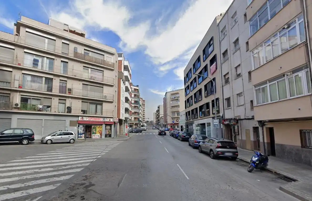Aparcament amb ascensor en venda a Periodista Grane
