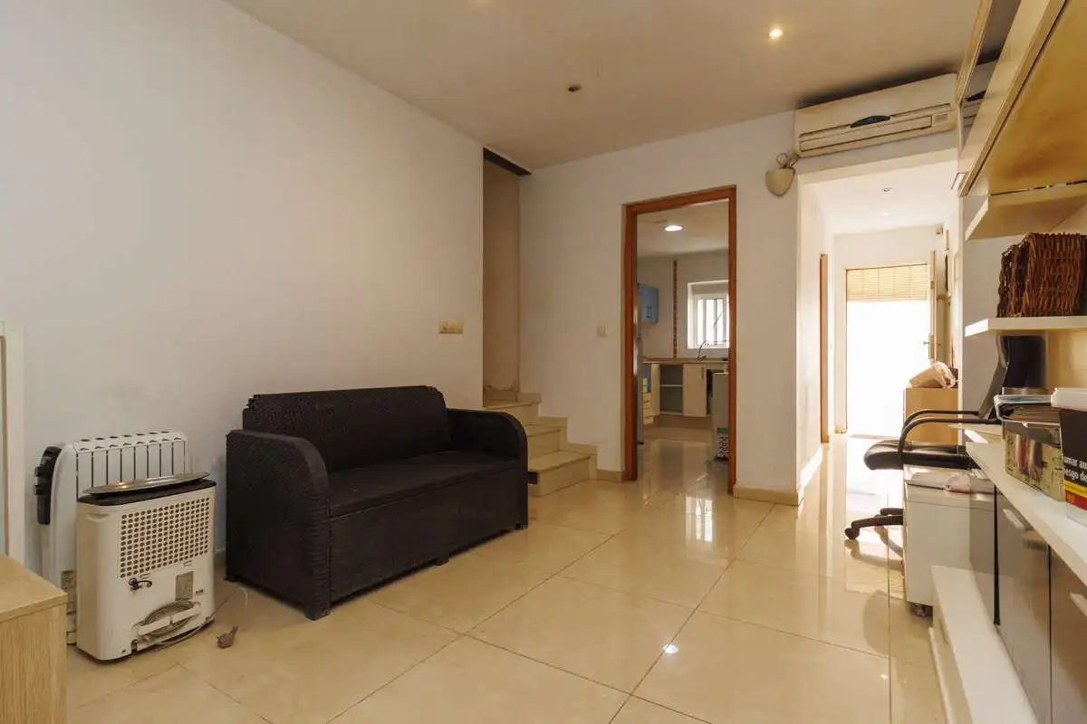 Houses for sale in Valencia  with Air Conditioner, Terrace and Storage room