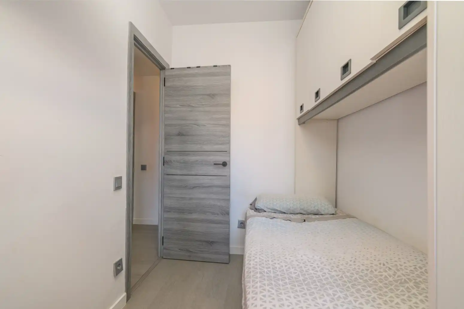 Dormitori de Pis en venda en Viladecans amb Aire condicionat, Calefacció i Parquet