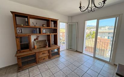 Living room of Flat for sale in Estepona  with Oven, Balcony and Alarm