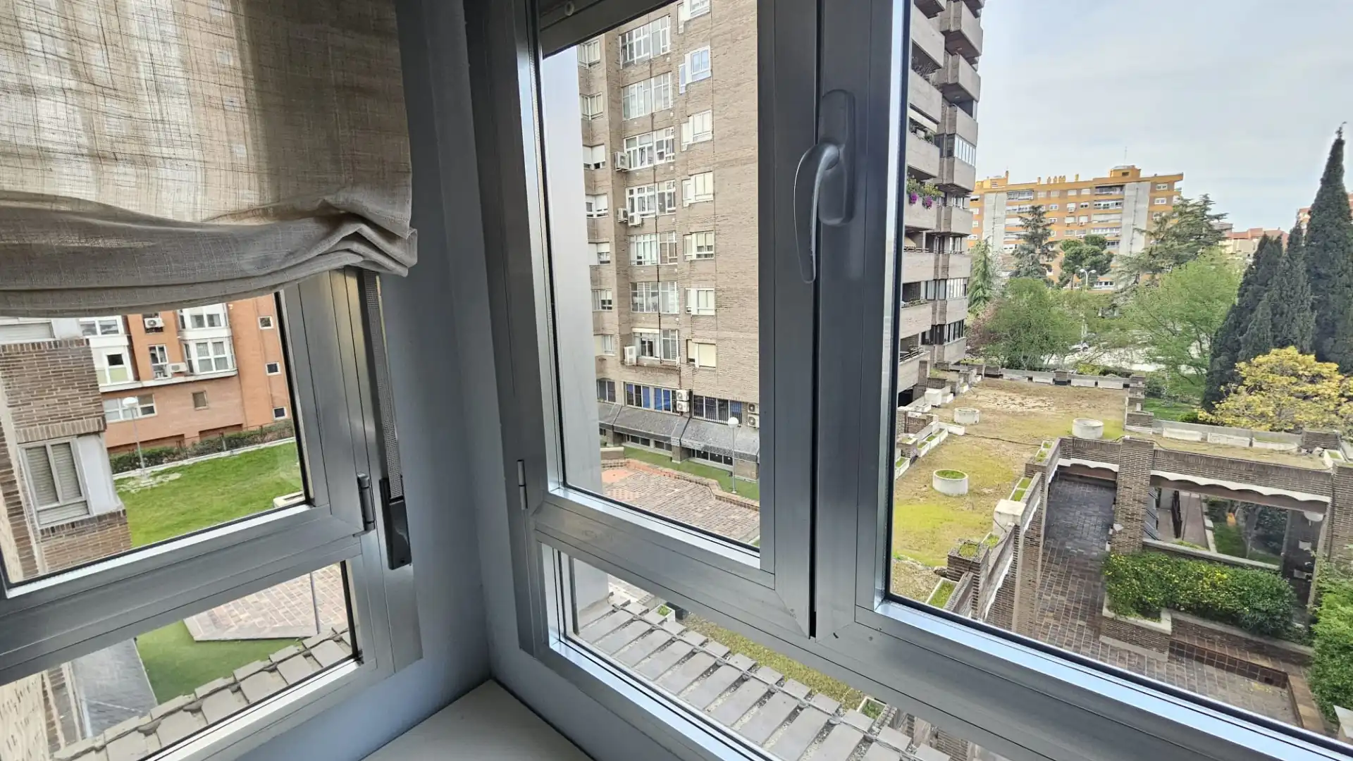 Terraza de Piso en venta en Madrid con Aire acondicionado, Calefacción y Jardín privado