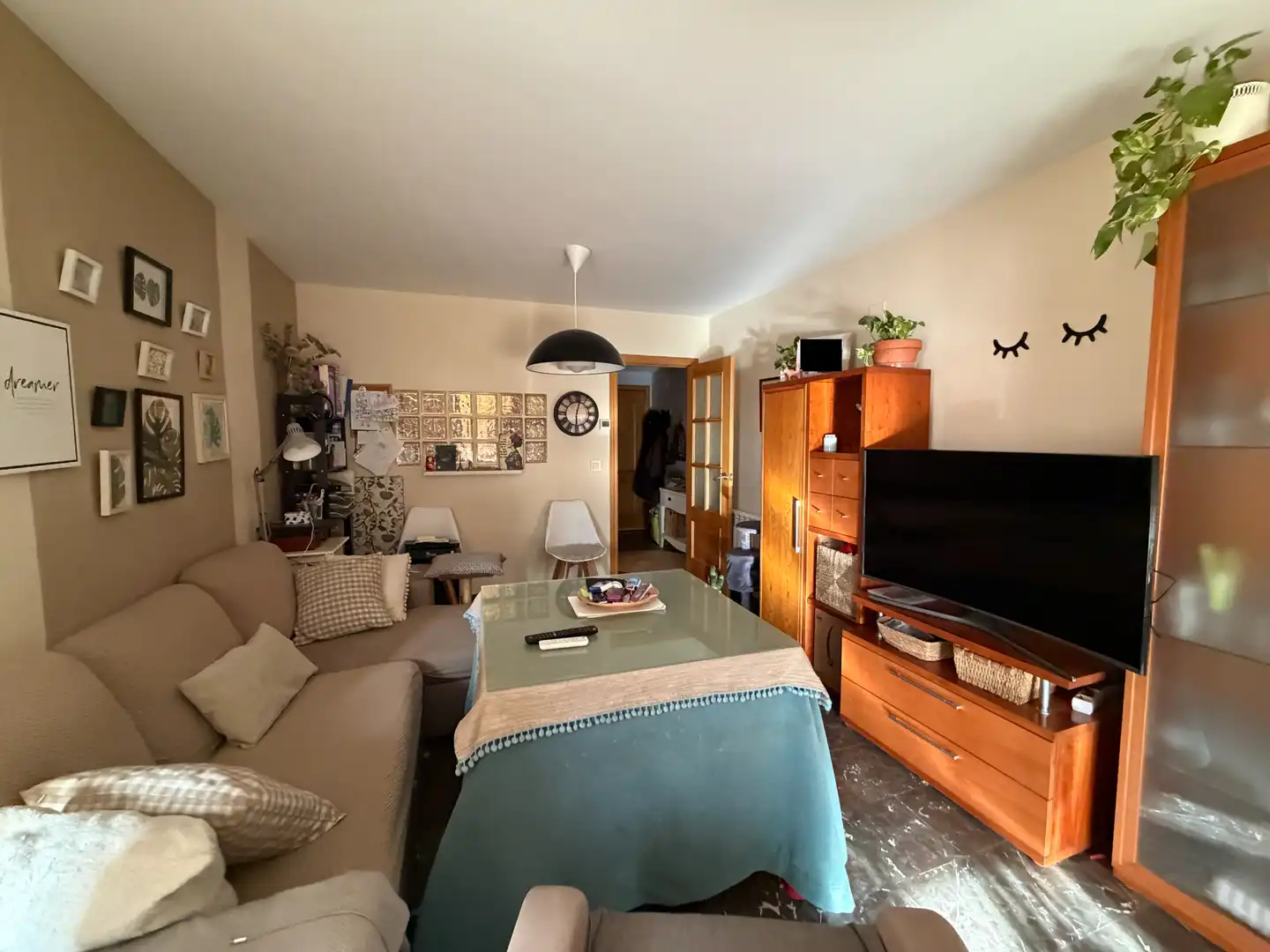 Sala de estar de Piso en venta en Úbeda con Aire acondicionado, Calefacción y Trastero
